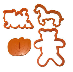 Wilton Vintage Cookie Cutters Lot of 4 Plastic 1984 Bear Train Horse Pumpkin